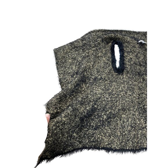 Tempo Paris womans beige black Eye-Pattern Poncho Shawl size M/L SKU 9292 - Picture 8 of 12